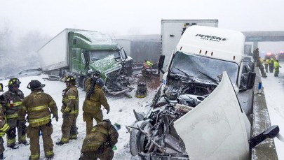 Atak zimy w USA. 22 ofiary, ok. 1,5 mln osób bez prądu