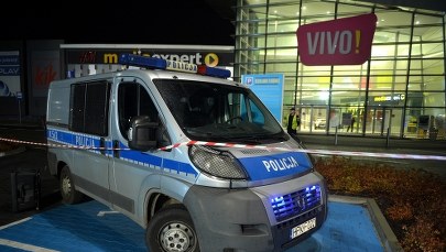Atakował ludzi w galerii handlowej. Biegli: Nożownik ze Stalowej Woli jest niepoczytalny