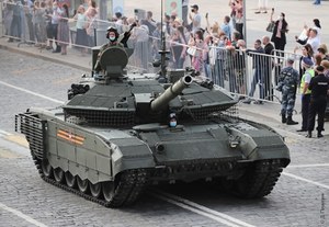 Atakują "deszczem odłamków". Wszystkie rosyjskie T-90M z pociskami Telnik