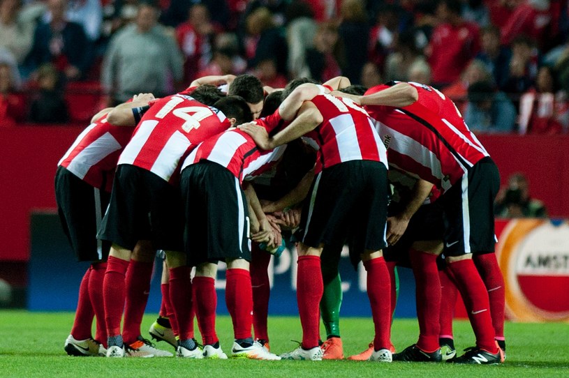 Athletic Bilbao przed rzutami karnymi /AFP