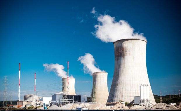 Atom i gaz ziemny jako "zielone" źródła energii? ECR mówi "tak" 