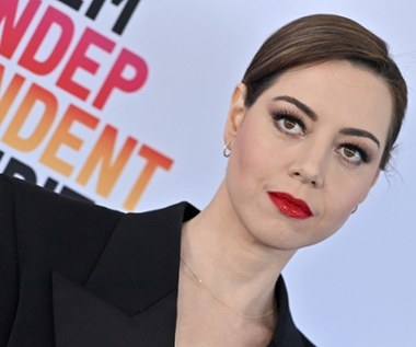 Aubrey Plaza zrezygnowała ze Złotych Globów. Reżyser wspomniał o niej na scenie