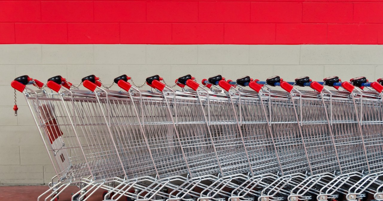 Auchan informuje o produktach wycofywanych ze sprzedaży /123RF/PICSEL