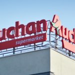 Auchan sprzedaje część nieruchomości. Komunikat ws. sklepów
