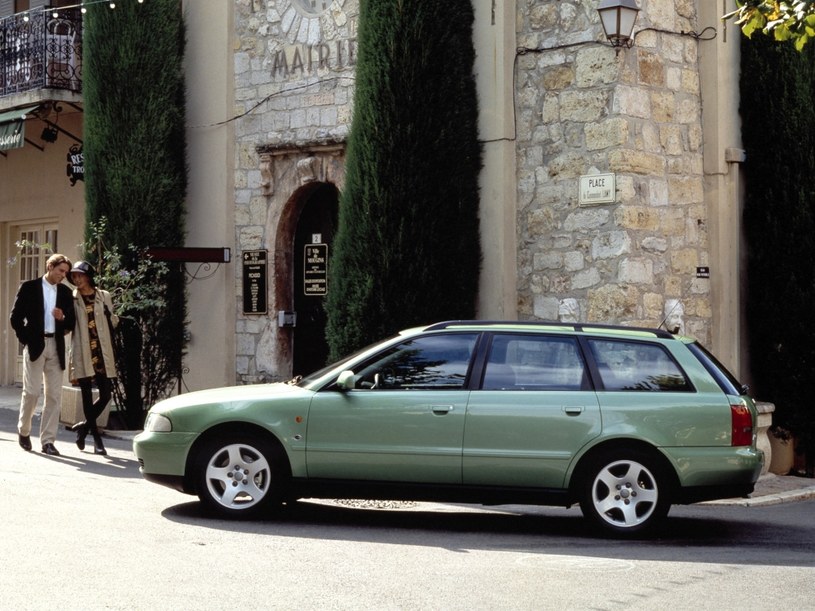 Audi A4 B5 (1994-2000) /Audi