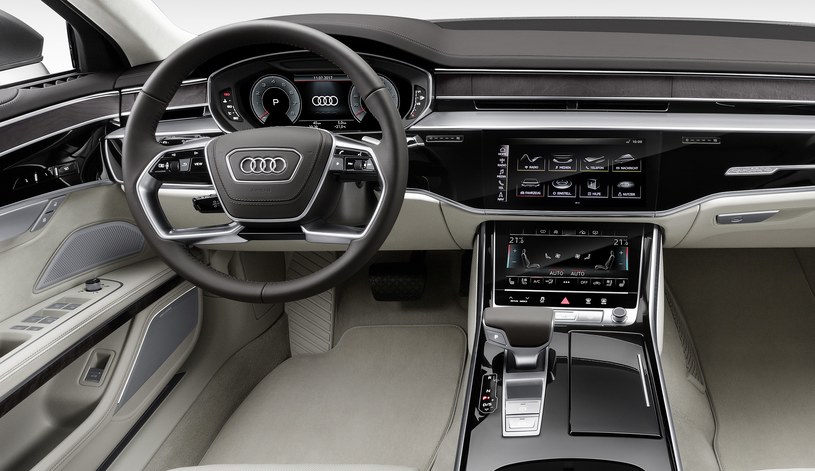 Audi A8 /Audi