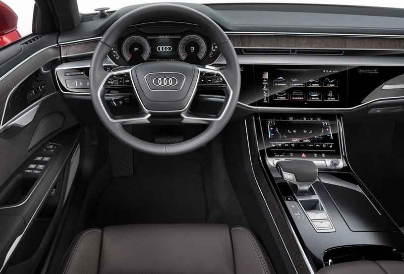 Audi A8 /Audi
