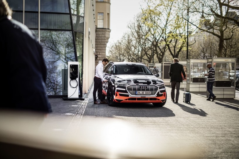 Audi łączy samochód elektryczny z domem Geekweek w