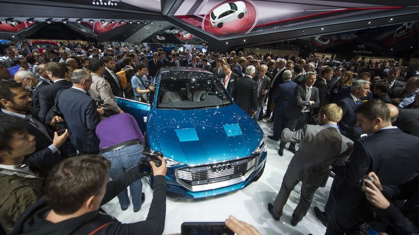 Audi E-tron Quattro Crossover Concept na salonie we Frankfurcie /AFP