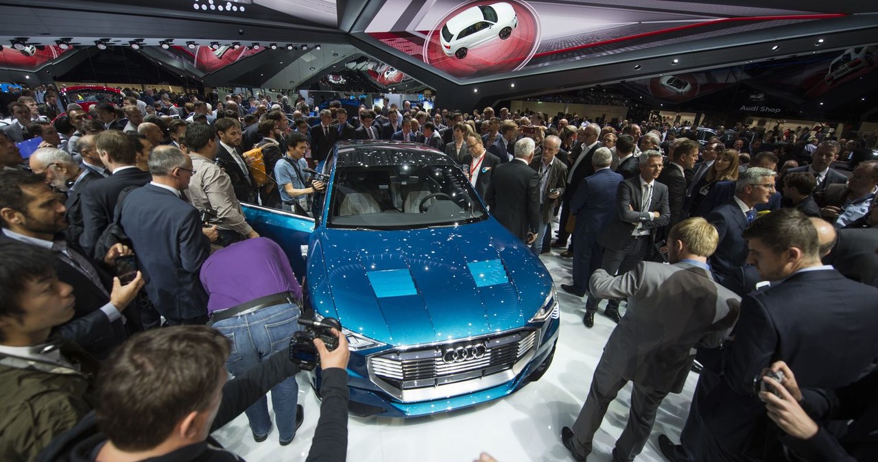 Audi E-tron Quattro Crossover Concept na salonie we Frankfurcie /AFP