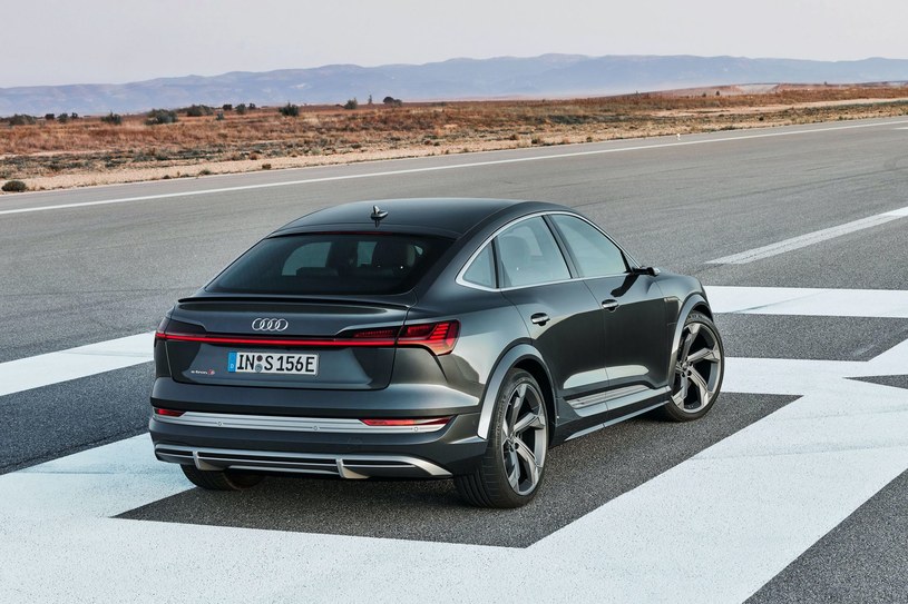 Audi e-tron S /Informacja prasowa