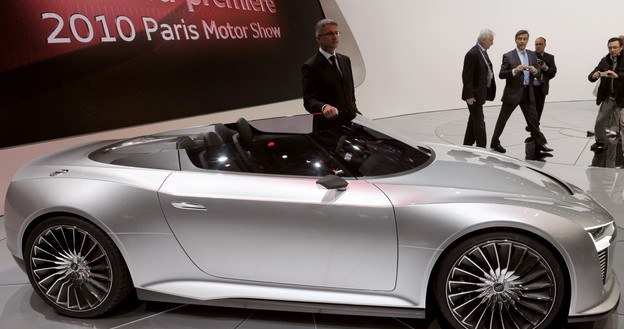 Audi E-tron spyder /AFP