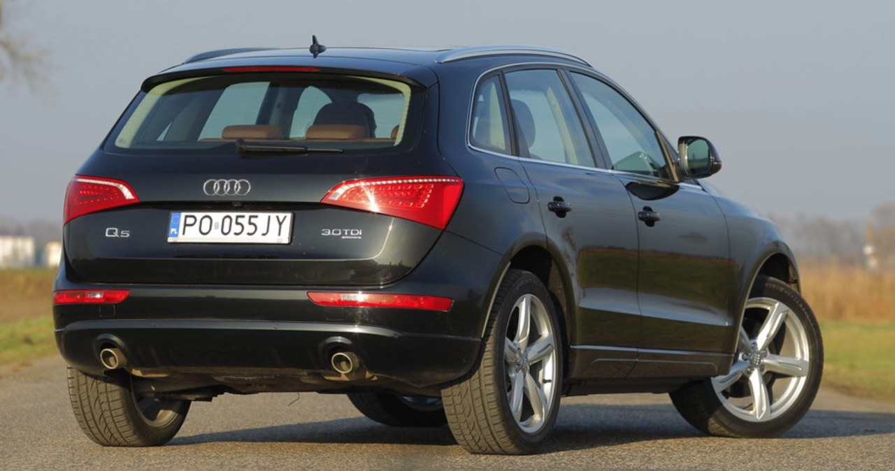 Audi Q5 ma nie tylko inny układ napędowy niż VW Tiguan, ale jest także od niego większe: dłuższe o 22 cm i szersze o 7 cm. /Motor