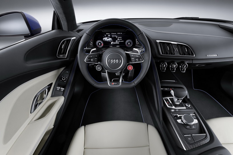 Audi R8 V10 wnętrze /Informacja prasowa