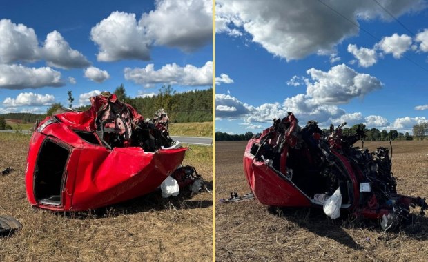 Audi roztrzaskało się o drzewo. Nie żyje młody kierowca