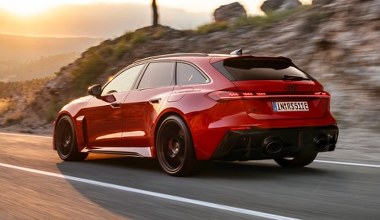 Audi RS 5 otwiera nowy rozdział. 639 KM, wtyczka i jazda bokiem