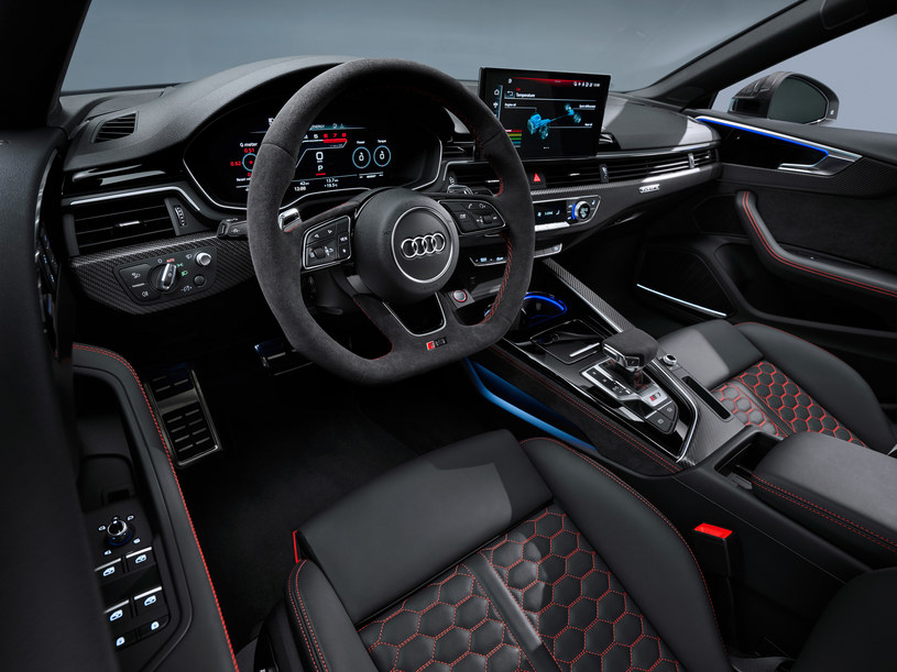 Audi RS5 /Audi