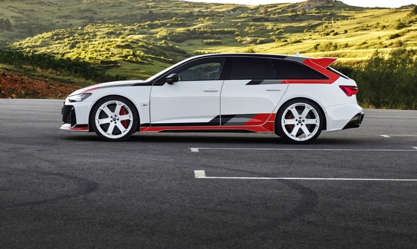 Audi RS6 Avant GT wyposażone jest w czterocylindrowy silnik V8. /materiały prasowe