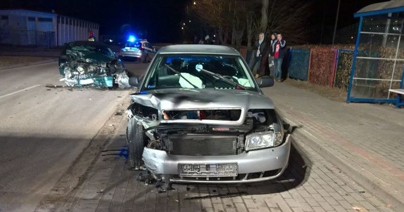 Audi ucierpiało nieco mniej / Fot: Policja /Informacja prasowa