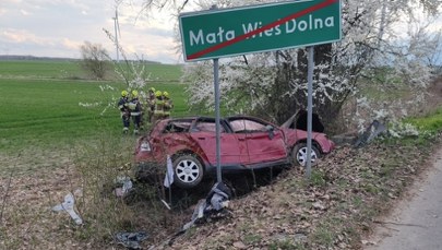 Audi wypadło z drogi, 17-latka nie żyje. 20-latek z zarzutami za wielkanocną tragedię