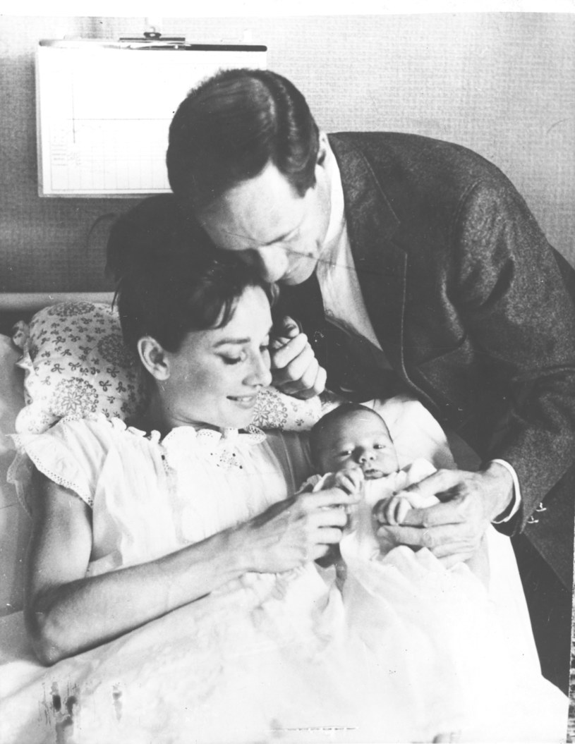 Audrey Hepburn i Mel Ferrer z synem /Central Press/Hulton Archive /Getty Images