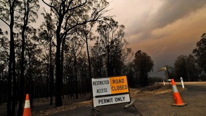 Australia płonie. "Szukajcie schronienia na własną rękę, gdy zobaczycie, że zbliża się ogień"