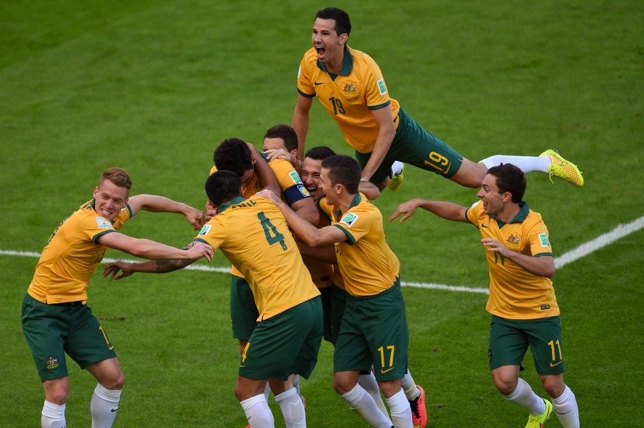 Australijczycy w meczu przeciwko Holendrom (2:3) przebiegli w sumie 121 kilometrów /LUKAS COCH /PAP/EPA