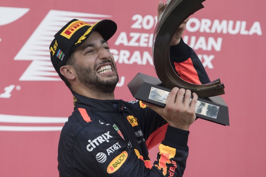 Australijczyk Daniel Ricciardo /VALDRIN XHEMAJ    /PAP/EPA