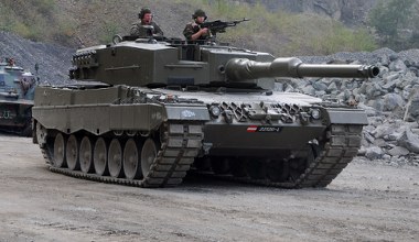 Austria odebrała pierwsze zmodernizowane Leopardy i wozy Ułan