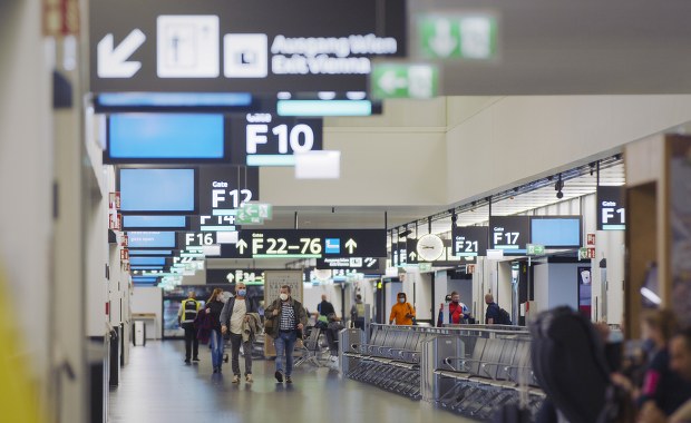 Austria. Podejrzenie pierwszego zakażenia wariantem Omikron