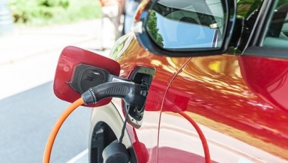 Auta na prąd jedyną opcją? Ten rok ma być kluczowy dla polskich przedsiębiorców