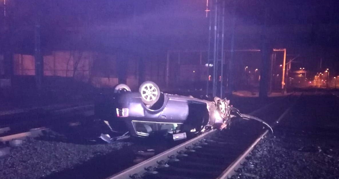 Auto nadaje się tylko na złom /Policja