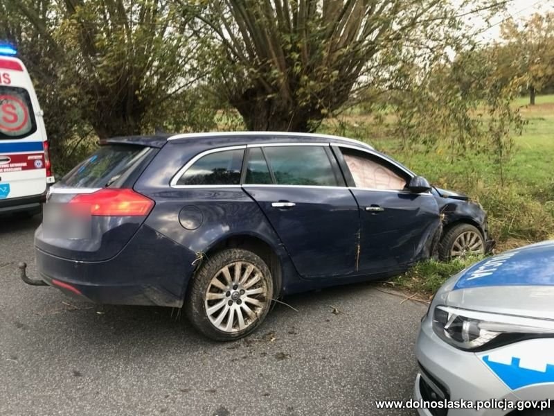 Auto pijanej kobiety /Policja