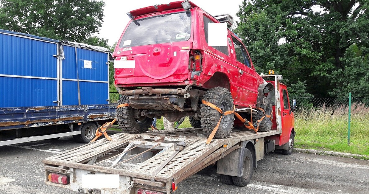 Auto trafiło na parking strzeżony /Informacja prasowa