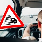 Auto wjeżdżające w kreski. Co oznacza nowy znak P-33?