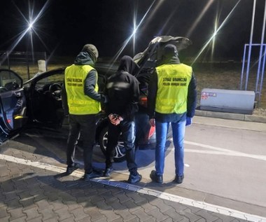 Auto wytypowane do kontroli. W środku przesyłka, którą należało zatrzymać