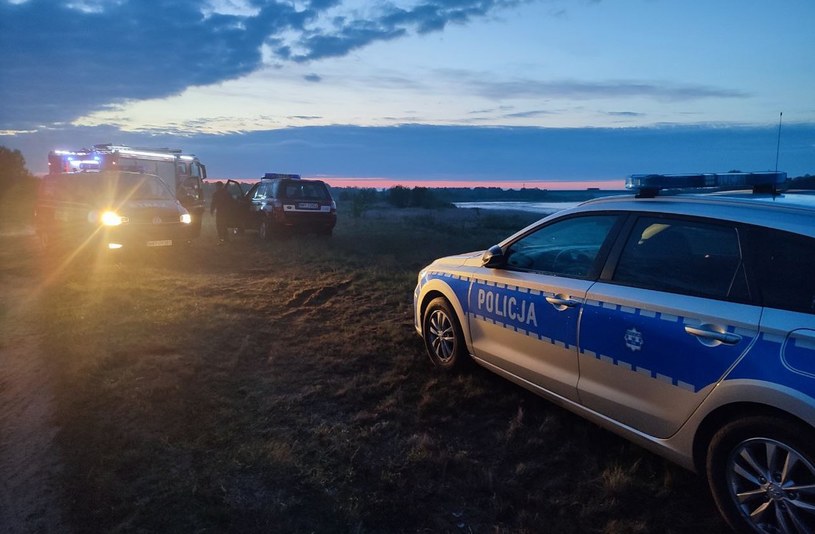 Auto z dwiema osobami zsunęło się do rzeki. Utonęła 46-latka. /Policja