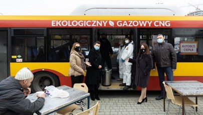​Autobus ciepła zakończył kursy po mieście, dowiózł ponad 10 tys. posiłków