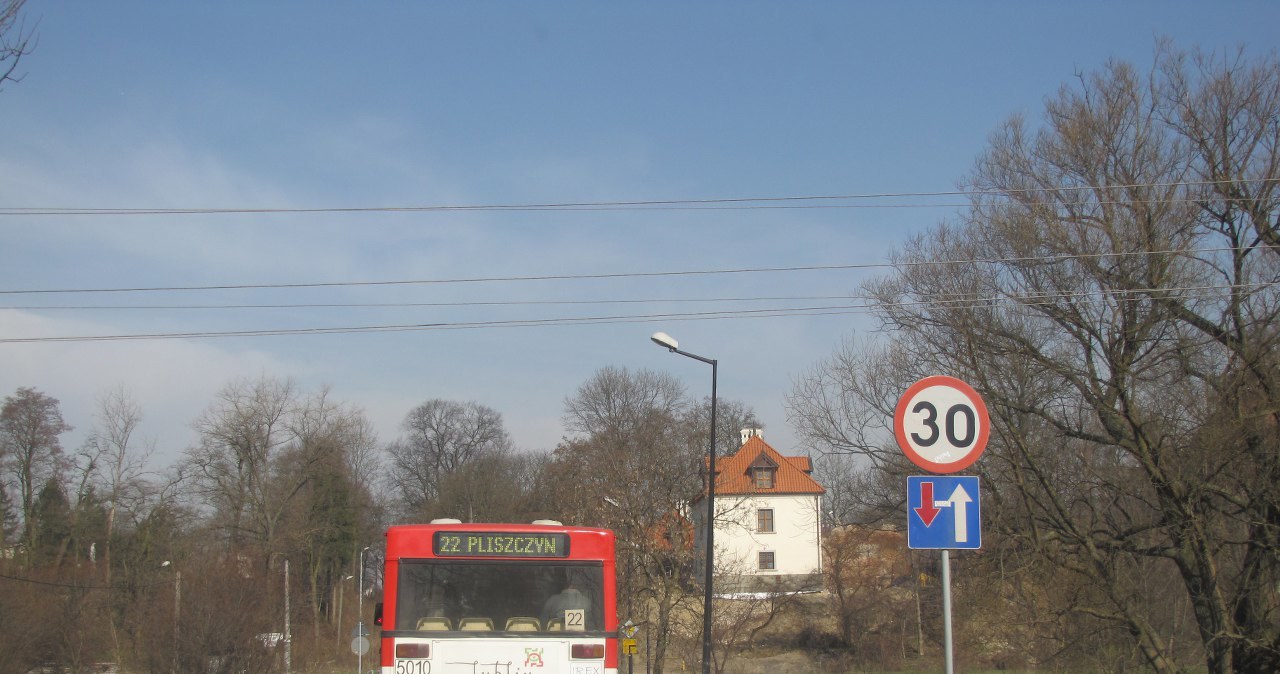 Autobus lubelskiej komunikacji miejskiej jeździ nielegalnie