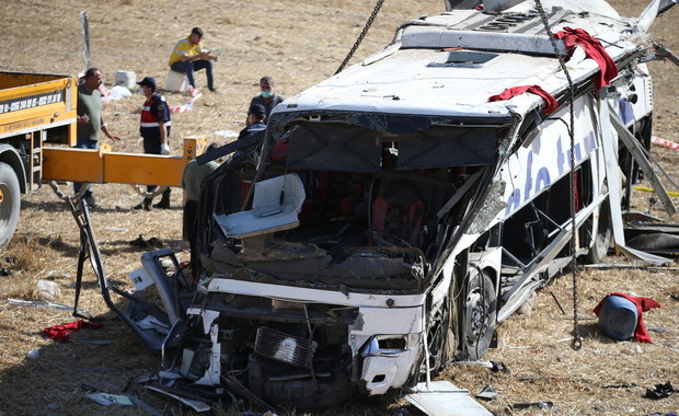 Autobus rozbił się na autostradzie w Turcji. Jest wiele ofiar