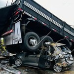 Autobus w płomieniach i dziesiątki ofiar. Makabryczny wypadek w Brazylii