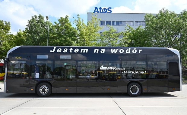 Autobus wodorowy wyjechał na wrocławskie ulice 