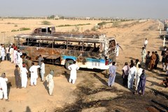 Autobus zderzył się z cysterną w Pakistanie. Zginęło co najmniej 57 osób