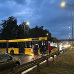 Autobusem pod prąd. Kierowca tłumaczył się "chwilą zamyślenia"