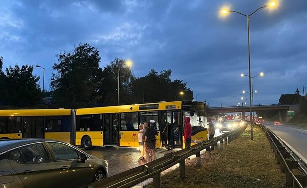 Autobusem pod prąd. Kierowca tłumaczył się "chwilą zamyślenia"