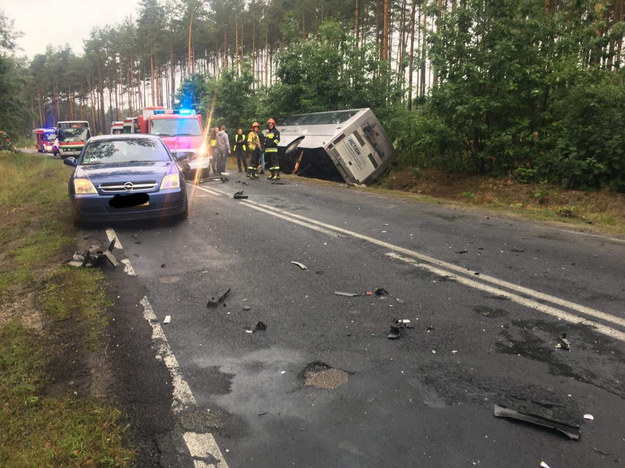 Autobusem podróżowało 44 dzieci na trasie drogi Nowiniec-Stara Woda. /OSP Jasień /