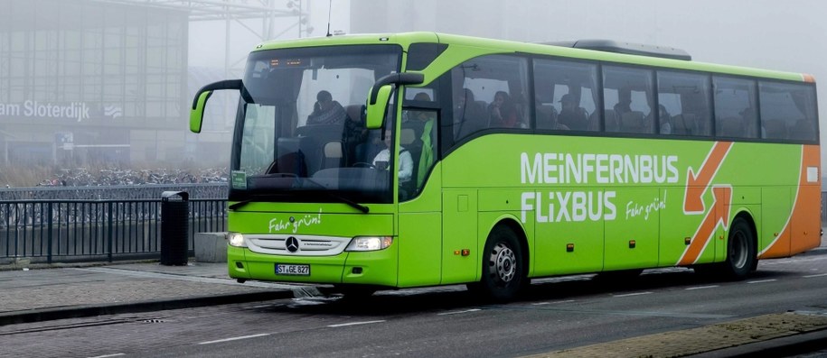 Autokar FlixBusa /ROBIN VAN LONKHUIJSEN /PAP/EPA