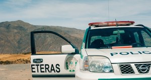 Autokar pełen ludzi spadł do wąwozu. Jest wiele ofiar