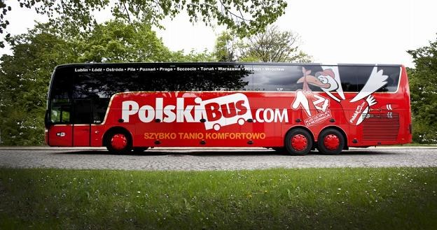 Autokary PolskiBus.com będą odjeżdżać dwa razy dziennie z Warszawy na Lotnisko Berlin Schönefeld /