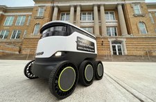 Autonomiczne roboty dostawcze testują bezpowietrzne opony Goodyear 